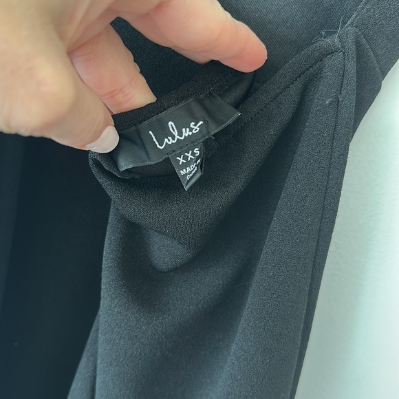 Lulu's Black Plunging V-Neck Jumpsuit - Picture 8 of 8